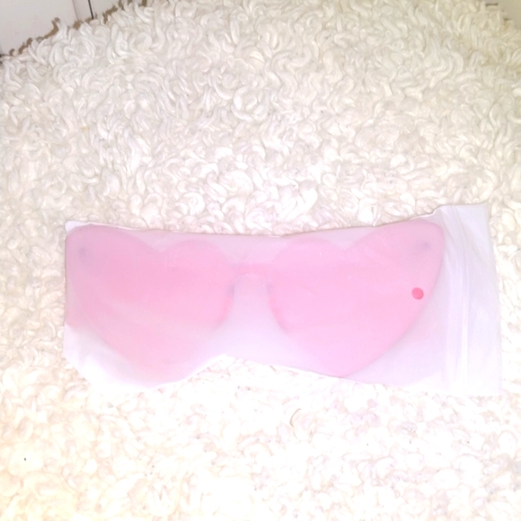 - NWOT- Hot Pink Heart Cat Eye Sunglasses 😎 - Picture 4 of 4